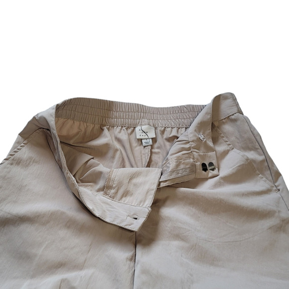 A New Day Tan Women's High Rise Straight Leg Relaxed Fit Parachute Pants Size 4 - Picture 8 of 11